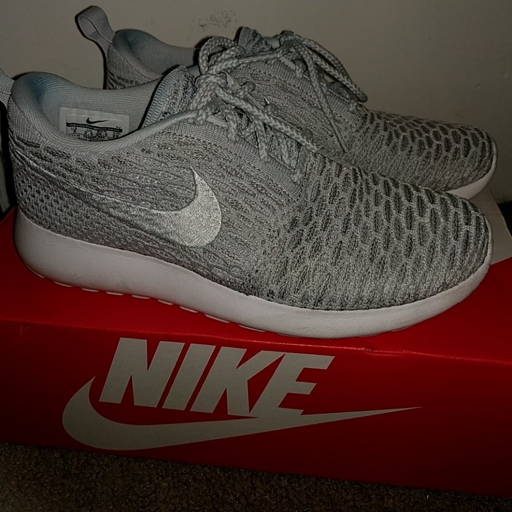 Rosheruns Flynit